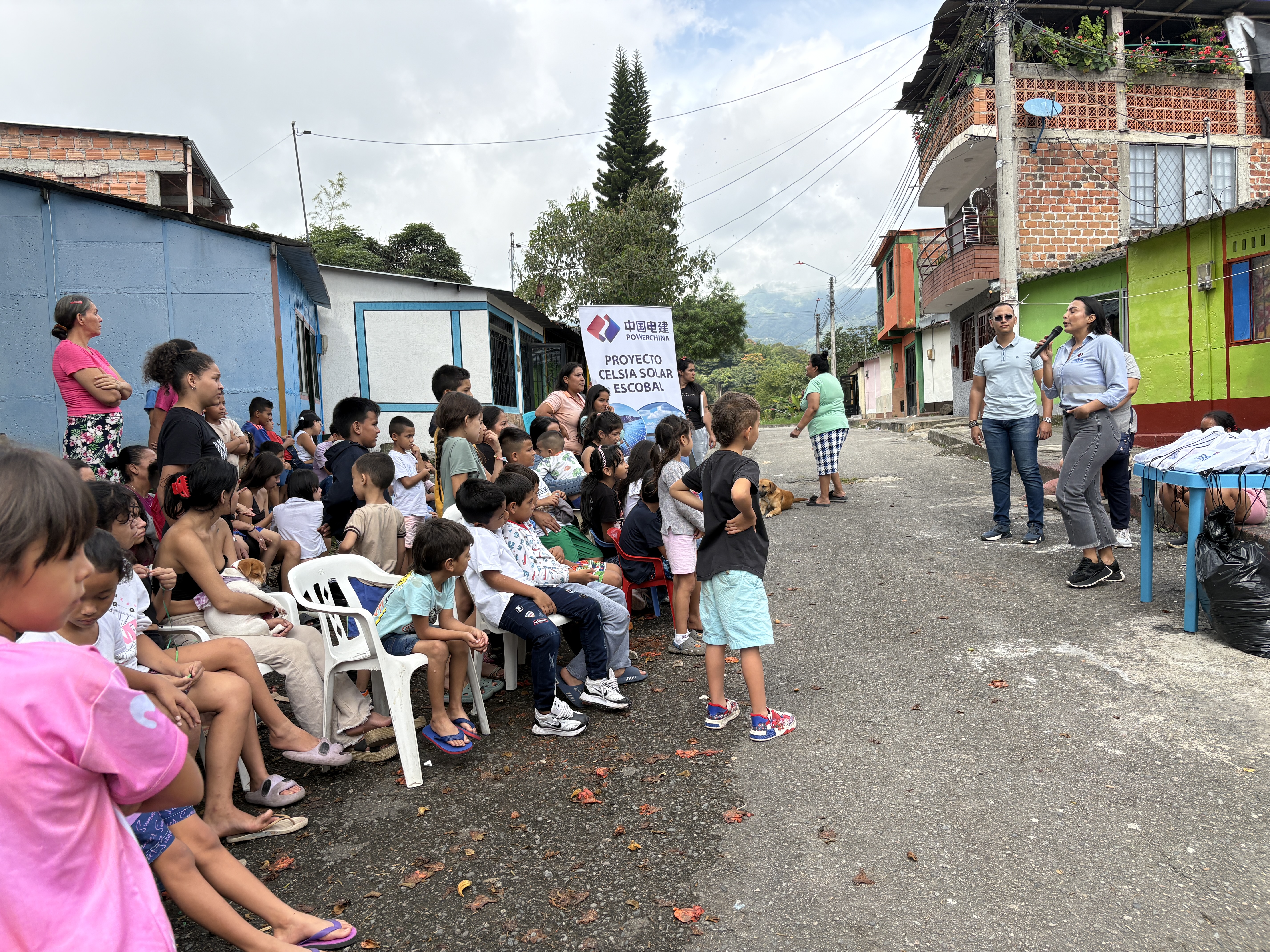 Más de 150 sonrisas: entrega de kits escolares en La Martinica